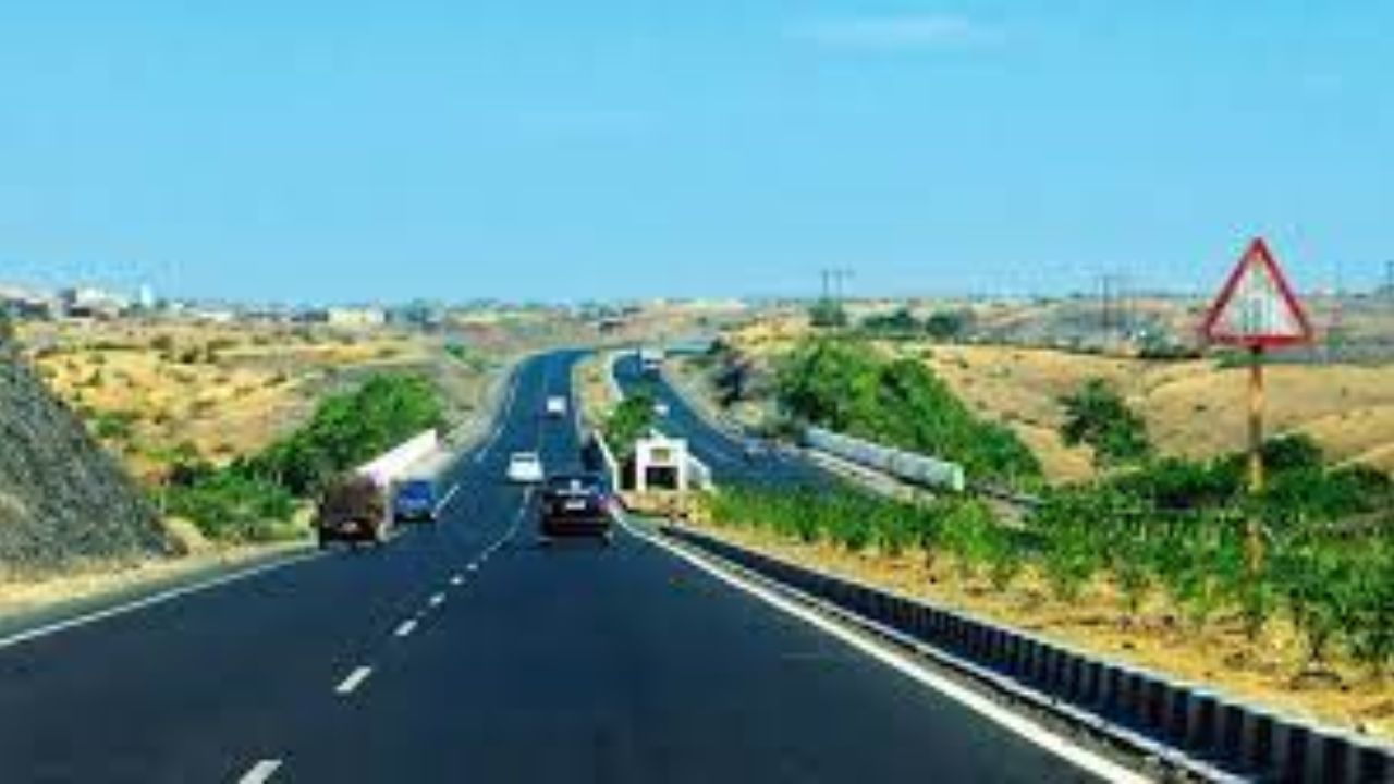 Usthadian Academy/ 12,000-13,000 Kilometers Of Highway Construction Targeted For FY24: Road Secy